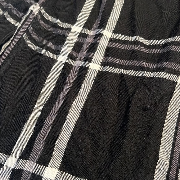 Rails Hunter Plaid Black & White Button Down Flannel - Picture 6 of 7